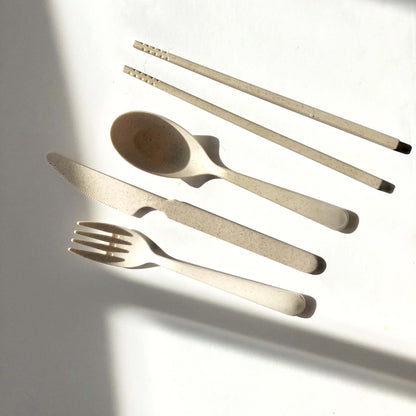 Reusable wheat cutlery set: I Can Eat Vegan
